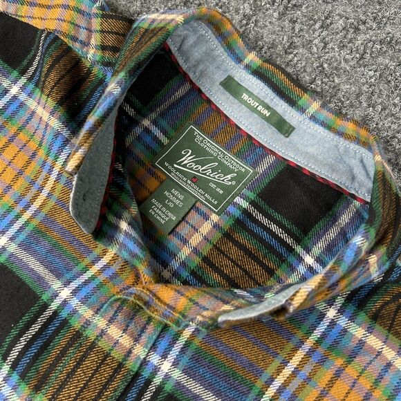Woolrich Shirt Men’s Large Trout Run Flannel Plaid Camping Outdoor Fall - Picture 1 of 7
